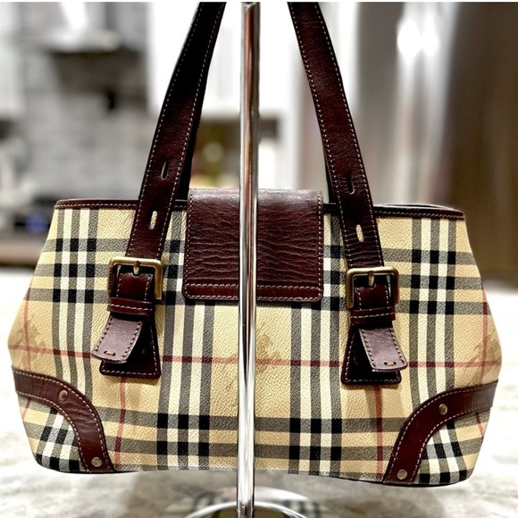 Auth Burberry Haymarket Checked
Coated Canvas With Leather Trim Bag w/ bonus$180 - Picture 13 of 16